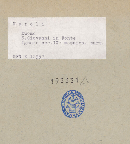 Rückseite von ICCD [https://www.deutsche-digitale-bibliothek.de/content/lizenzen/rv-ez/] Szenen aus dem Leben Christi, Apostel und EvangelistensymboleEvangelistensymbole und pastorale Szenen - Halbkuppeln eines Evangelists und des Markus, bh193331_recto. Foto.