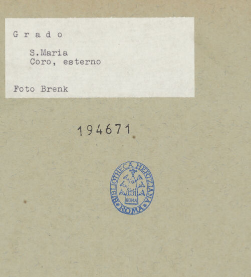 Rückseite von Brenk [https://www.deutsche-digitale-bibliothek.de/content/lizenzen/rv-ez/] Santa Maria delle Grazie - Ostbau, Detail, bh194671_recto. Foto: Brenk, Beat.