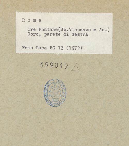 Rückseite von Pace, Valentino [https://www.deutsche-digitale-bibliothek.de/content/lizenzen/rv-fz/] Abbazia delle Tre FontaneSanti Vincenzo ed Anastasio - Rechte Wand des Chores, bh199019_recto. Foto: Pace, Valentino.