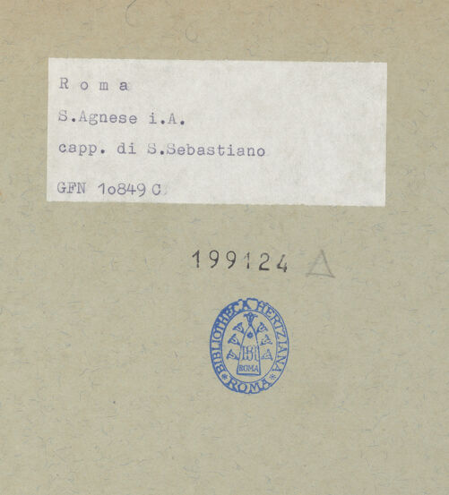 Rückseite von ICCD [https://www.deutsche-digitale-bibliothek.de/content/lizenzen/rv-ez/] Der heilige Sebastian - Gesamtansicht mit Nische und Engelsglorie, bh199124_recto. Foto.