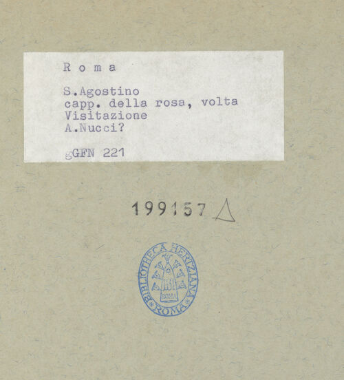 Rückseite von ICCD [https://www.deutsche-digitale-bibliothek.de/content/lizenzen/rv-ez/] Kapellendekoration mit Szenen aus dem MarienlebenHeimsuchung, Maria und Elisabeth umarmen sich - Gesamtansicht mit Stuckdekoration, bh199157_recto. Foto.