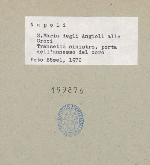 Rückseite von Bösel, Richard [https://www.deutsche-digitale-bibliothek.de/content/lizenzen/rv-fz/] Santa Maria degli Angeli alle Croci - Linker Querhausarm, Eingang zum Raum links vom Chor, bh199876_recto. Foto: Bösel, Richard.