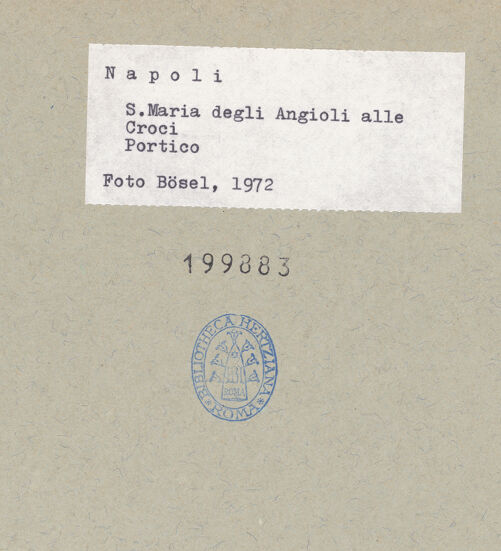 Rückseite von Bösel, Richard [https://www.deutsche-digitale-bibliothek.de/content/lizenzen/rv-fz/] Santa Maria degli Angeli alle CrociPortikus - Innenansicht zum rechten Portal, bh199883_recto. Foto: Bösel, Richard.