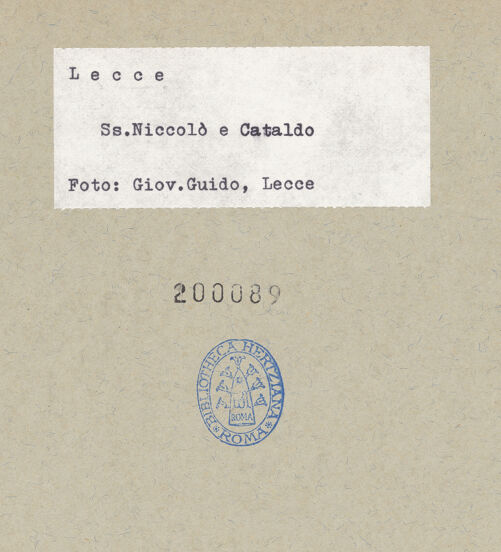 Rückseite von Guido, Giovanni, Lecce [https://www.deutsche-digitale-bibliothek.de/content/lizenzen/rv-ez/] Santi Niccolò e CataldoMittelschiff - Gewölbe des zweiten Jochs von Süden, bh200089_recto. Foto: Guido, Giovanni.