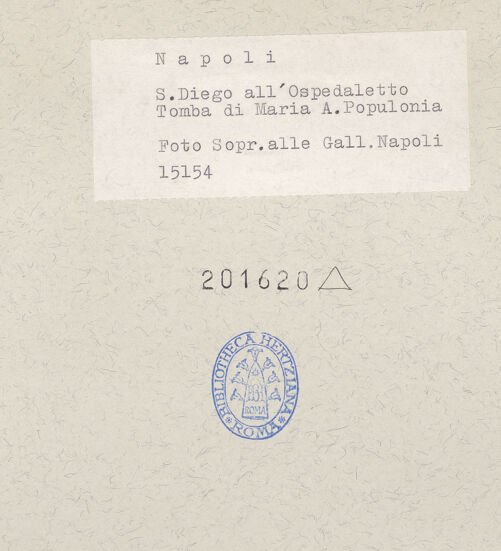 Rückseite von Sopr. BAS NA [https://www.deutsche-digitale-bibliothek.de/content/lizenzen/rv-ez/] Grabmal der Anna Maria Arduino von Piombino - Detail, bh201620_recto. Foto.