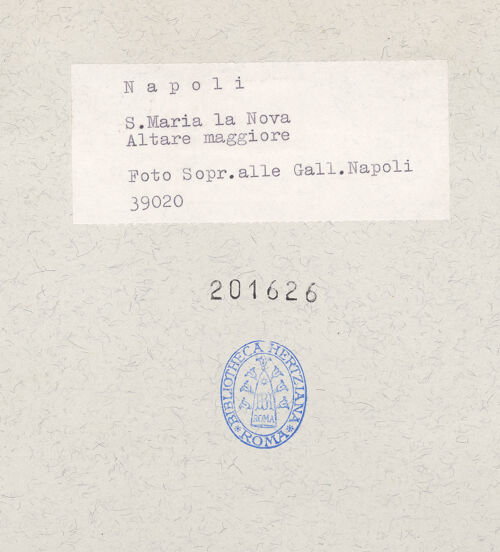 Rückseite von Sopr. BAS NA [https://www.deutsche-digitale-bibliothek.de/content/lizenzen/rv-ez/] Santa Maria la NovaHauptkapelle und Chor - Blick in Richtung Altar, bh201626_recto. Foto.