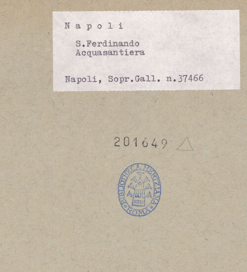 Rückseite von Sopr. BAS NA [https://www.deutsche-digitale-bibliothek.de/content/lizenzen/rv-ez/] Teilansicht, bh201649_recto. Foto.