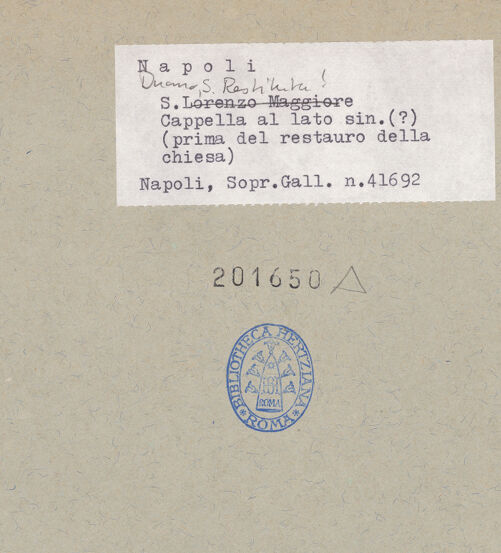 Rückseite von Sopr. BAS NA [https://www.deutsche-digitale-bibliothek.de/content/lizenzen/rv-ez/] DuomoSanta Restituta - Ansicht von außen, bh201650_recto. Foto.