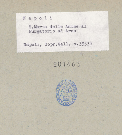 Rückseite von Sopr. BAS NA [https://www.deutsche-digitale-bibliothek.de/content/lizenzen/rv-ez/] Santa Maria delle Anime del Purgatorio - Langhaus, Orgelempore, Detail, bh201663_recto. Foto.