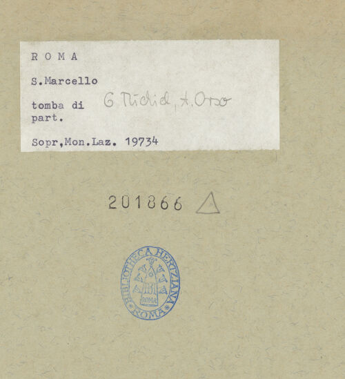 Rückseite von Sopr. Mon. Laz. [https://www.deutsche-digitale-bibliothek.de/content/lizenzen/rv-ez/] Grabmal für Kardinal Giovanni Michiel und Bischof Antonio Orso - Pilsater: Wappen des Bischofs Orso und Kandelabergrotesken, bh201866_recto. Foto.