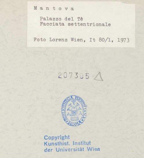 Rückseite von Kunsthistorisches Institut der Universität Wien [https://www.deutsche-digitale-bibliothek.de/content/lizenzen/rv-ez/] Palazzo del TèNordfassade - Westliche Fensterachsen aus Nordosten, bh207305_recto. Foto: Lorenz, Wien.