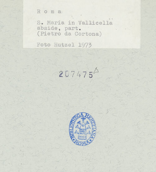 Rückseite von unbekannt [https://www.deutsche-digitale-bibliothek.de/content/lizenzen/rv-ez/] Himmelfahrt und Krönung Mariens, begleitet von Engeln und Heiligen - linke Hälfte, Detail: Gruppe männlicher Heiliger um Christus und den heiligen Filippo Neri, bh207475_recto. Foto: Hutzel, Max.