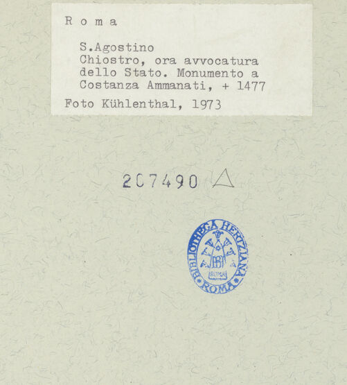 Rückseite von Kühlenthal, Michael [https://www.deutsche-digitale-bibliothek.de/content/lizenzen/rv-ez/] Grabmal der Costanza Ammanati-Piccolomini (+1477)Prunkbett mit Inschrifttafel und Liegefigur - Detail: Kopf der Verstorbenen von rechts, bh207490_recto. Foto.