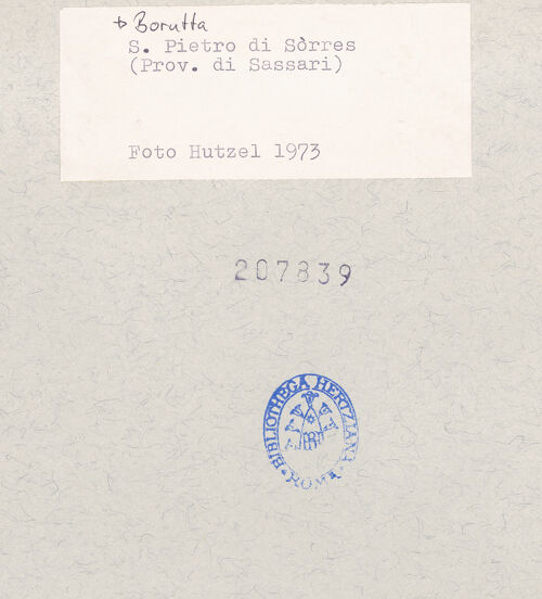 Rückseite von Kunsthistorisches Institut der Universität Wien [https://www.deutsche-digitale-bibliothek.de/content/lizenzen/rv-ez/] Palazzo della PilottaCortile della Pilotta - Arkade, bh207829_recto. Foto: Lorenz, Wien.