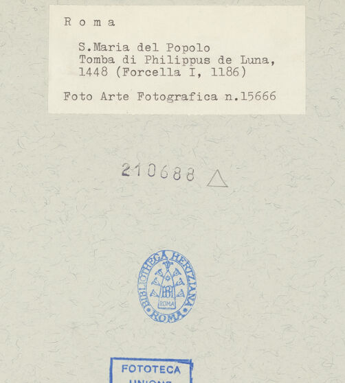 Rückseite von Arte Fotografica [https://www.deutsche-digitale-bibliothek.de/content/lizenzen/rv-ez/] Grabplatte des Philippus de Luna (+1448) - , bh210688_recto. Foto.