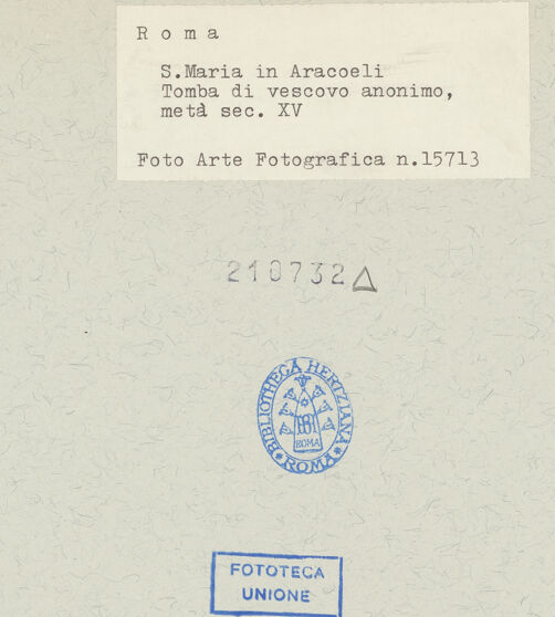 Rückseite von Arte Fotografica [https://www.deutsche-digitale-bibliothek.de/content/lizenzen/rv-ez/] Grabplatte eines Bischofs - , bh210732_recto. Foto.