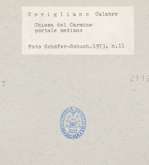 Rückseite von Schäfer-Schuchardt [https://www.deutsche-digitale-bibliothek.de/content/lizenzen/rv-ez/] Hauptportal - Obere Hälfte, bh211227_bh211228_recto. Foto: Schäfer-Schuchardt.