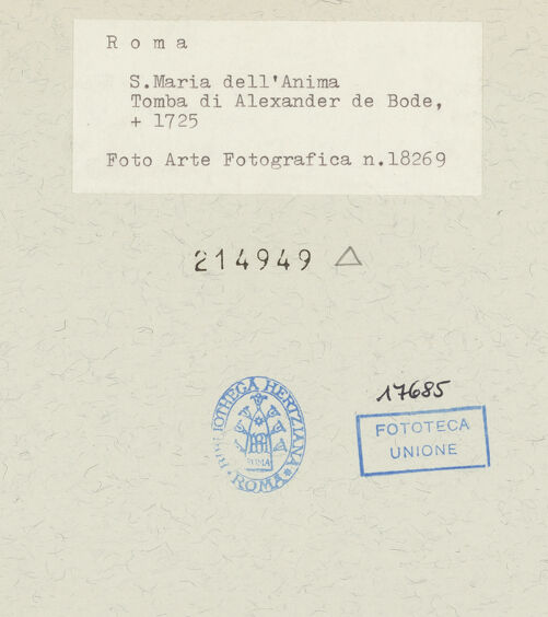 Rückseite von Arte Fotografica [https://www.deutsche-digitale-bibliothek.de/content/lizenzen/rv-ez/] Grabmal für Alexander Paul Maximilian von Bode - Gesamtansicht, bh214949_recto. Foto.