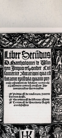 Rückseite von  [http://creativecommons.org/publicdomain/mark/1.0/] ... - , bh216153. Foto.