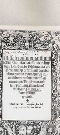 Rückseite von  [http://creativecommons.org/publicdomain/mark/1.0/] ... - , bh216395. Foto.