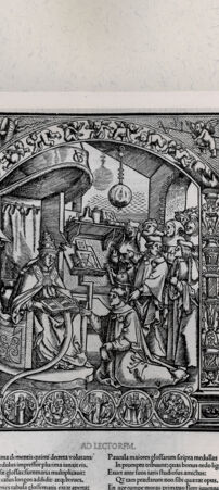 Rückseite von  [http://creativecommons.org/publicdomain/mark/1.0/] ... - , bh216544. Foto.