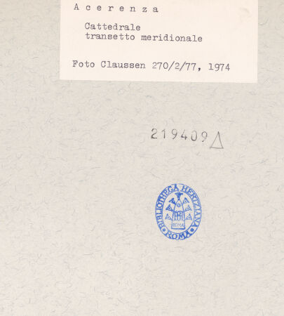 Rückseite von Claussen, Peter Cornelius [https://www.deutsche-digitale-bibliothek.de/content/lizenzen/rv-fz/] CattedraleQuerschiff - Sudquerhaus von Nordwesten, bh219409_recto. Foto: Claussen, Peter Cornelius.