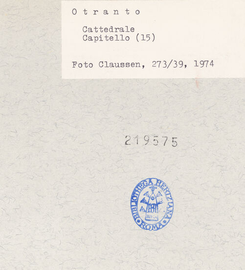 Rückseite von Claussen, Peter Cornelius [https://www.deutsche-digitale-bibliothek.de/content/lizenzen/rv-fz/] Kapitelle der SüdarkadeKapitell 1 - Gesamtansicht, bh219575_recto. Foto: Claussen, Peter Cornelius.