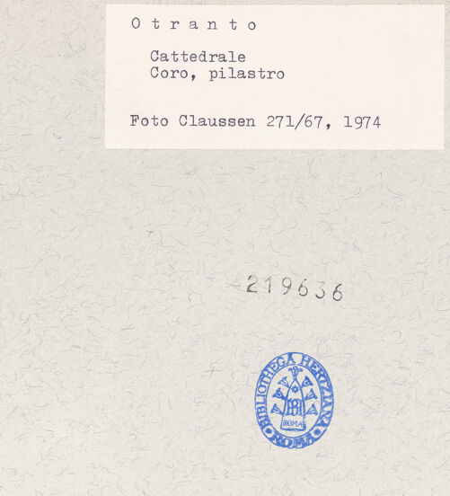 Rückseite von Claussen, Peter Cornelius [https://www.deutsche-digitale-bibliothek.de/content/lizenzen/rv-fz/] CattedraleQuerhaus, Mittelapsis und Ostkapellen - Südöstlicher Pfeiler der Vierung, Detail, bh219636_recto. Foto: Claussen, Peter Cornelius.