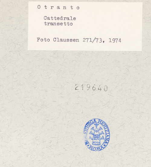 Rückseite von Claussen, Peter Cornelius [https://www.deutsche-digitale-bibliothek.de/content/lizenzen/rv-fz/] CattedraleQuerhaus, Mittelapsis und Ostkapellen - Südwestlicher Pfeiler der Vierung, bh219640_recto. Foto: Claussen, Peter Cornelius.