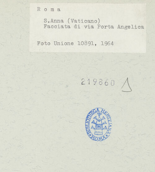 Rückseite von Fototeca dell'Unione Internazionale presso l'American Academy in Rome [https://www.deutsche-digitale-bibliothek.de/content/lizenzen/rv-ez/] Sant'Anna dei Palafrenieri - Rechte Flanke von der Via di Porta Angelica, bh219860_recto. Foto.