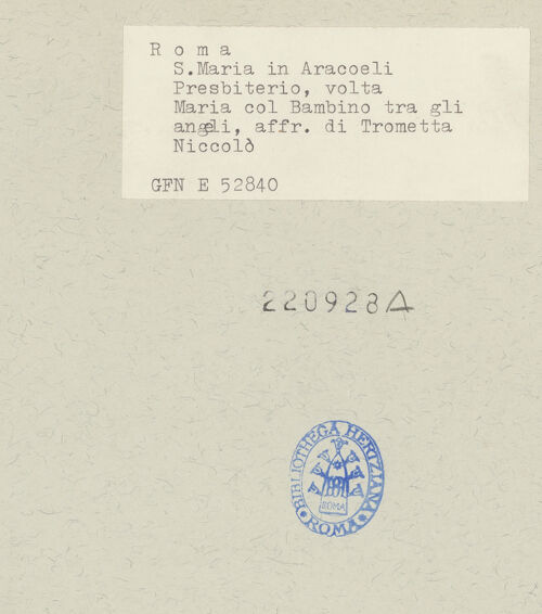 Rückseite von ICCD [https://www.deutsche-digitale-bibliothek.de/content/lizenzen/rv-ez/] GewölbeausmalungMittelfeld: Maria mit Kind in der Engelsglorie - , bh220928_recto. Foto.