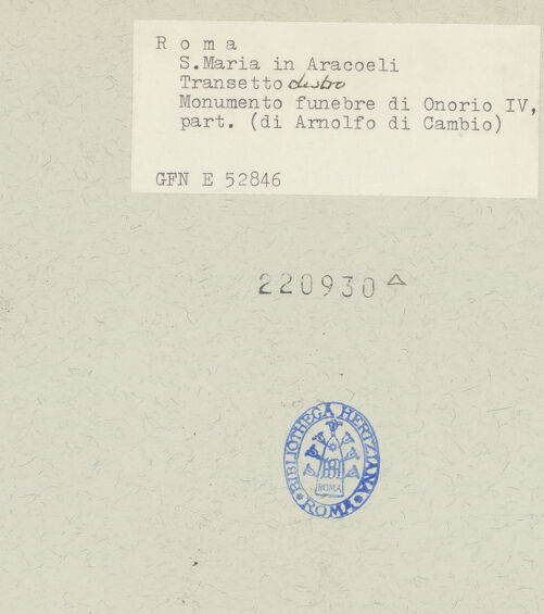 Rückseite von ICCD [https://www.deutsche-digitale-bibliothek.de/content/lizenzen/rv-ez/] Grabmal von Papst Honorius IV. - Gisant, Detail: Oberkörper, bh220930_recto. Foto.