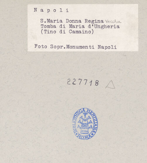 Rückseite von Sopr. BAS NA [https://www.deutsche-digitale-bibliothek.de/content/lizenzen/rv-ez/] Grabmal der Königin Maria von Ungarn - Linker Engel, bh227718_recto. Foto.