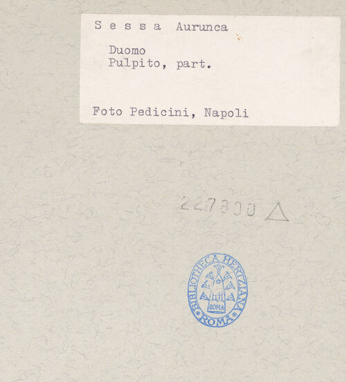 Rückseite von Pedicini, Luciano [https://www.deutsche-digitale-bibliothek.de/content/lizenzen/rv-ez/] Szenen aus der Geschichte des Jonas (Jonas predigt in Ninive und Jonas wird aus dem Wal ausgespien) - Detail: Pfauen, bh227800_recto. Foto: Pedicini, Luciano.