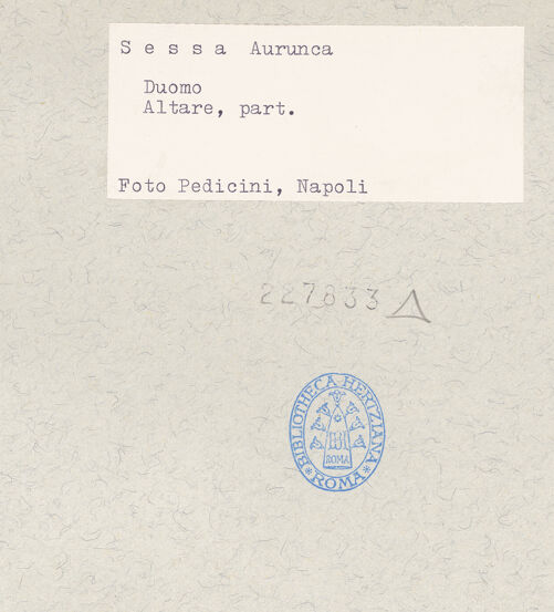 Rückseite von Pedicini, Luciano [https://www.deutsche-digitale-bibliothek.de/content/lizenzen/rv-ez/] Hochaltar - Detail, Maria Immaculata, bh227833_recto. Foto: Pedicini, Luciano.