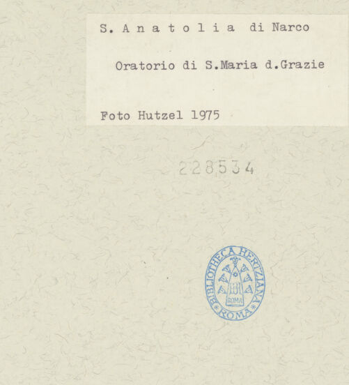 Rückseite von Getty Research Institute [https://www.deutsche-digitale-bibliothek.de/content/lizenzen/rv-ez/] Weihwasserbecken - Gesamtansicht, bh228534_recto. Foto: Hutzel, Max.