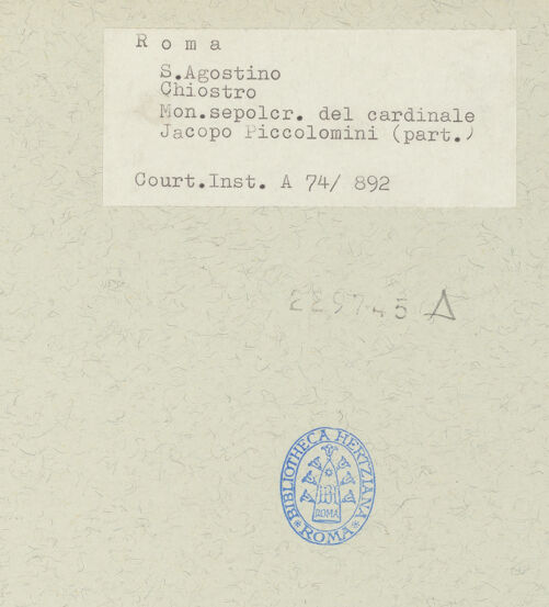 Rückseite von Courtauld Institute [https://www.deutsche-digitale-bibliothek.de/content/lizenzen/rv-ez/] Grabmal des Kardinals Jacopo Ammanati-Piccolomini (+1479) - Detail des Architravs, Mitte, bh229745_recto. Foto.