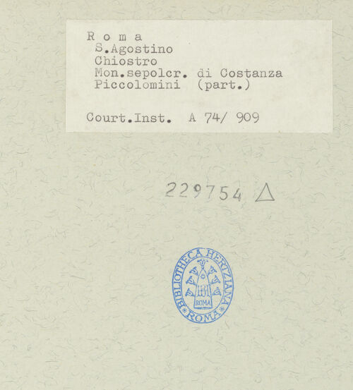 Rückseite von Courtauld Institute [https://www.deutsche-digitale-bibliothek.de/content/lizenzen/rv-ez/] Grabmal der Costanza Ammanati-Piccolomini (+1477)Giebeldreieck: Taube des heiligen Geistes - , bh229754_recto. Foto.