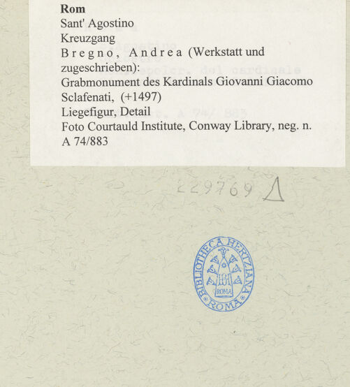 Rückseite von Courtauld Institute, Conway Library [https://www.deutsche-digitale-bibliothek.de/content/lizenzen/rv-ez/] Grabmonument des Kardinals Giovanni Giacomo Sclafenati (+1497) - Liegefigur, Detail, bh229769_recto. Foto.