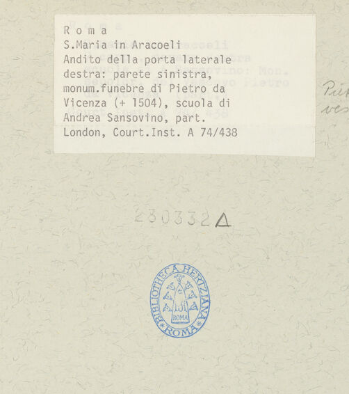 Rückseite von Courtauld Institute [https://www.deutsche-digitale-bibliothek.de/content/lizenzen/rv-ez/] Grabmal des Pietro da Vicenza Bischof von Cesena - Detail: Rundbogennischen, Tugend in Relief, bh230332_recto. Foto.