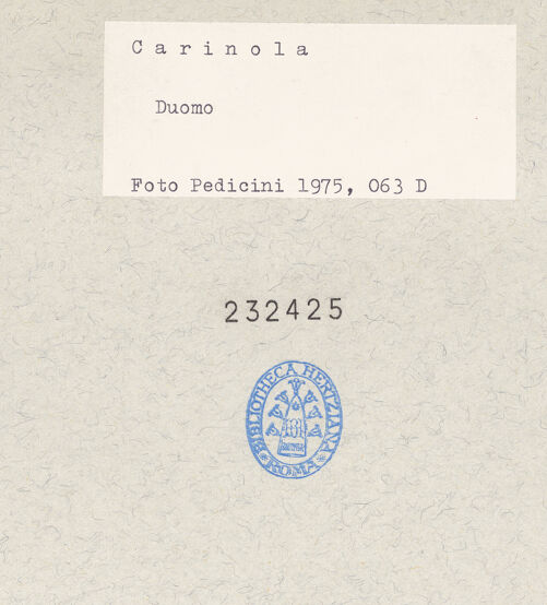 Rückseite von Pedicini, Luciano [https://www.deutsche-digitale-bibliothek.de/content/lizenzen/rv-ez/] Porträt eines Denkmals - Gesamtansicht, bh232425_recto. Foto: Pedicini, Luciano.