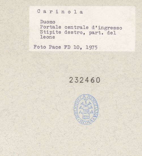 Rückseite von Pace, Valentino [https://www.deutsche-digitale-bibliothek.de/content/lizenzen/rv-ez/] Hauptportal - Rechter Türpfosten, Detail, bh232460_recto. Foto: Pace, Valentino.