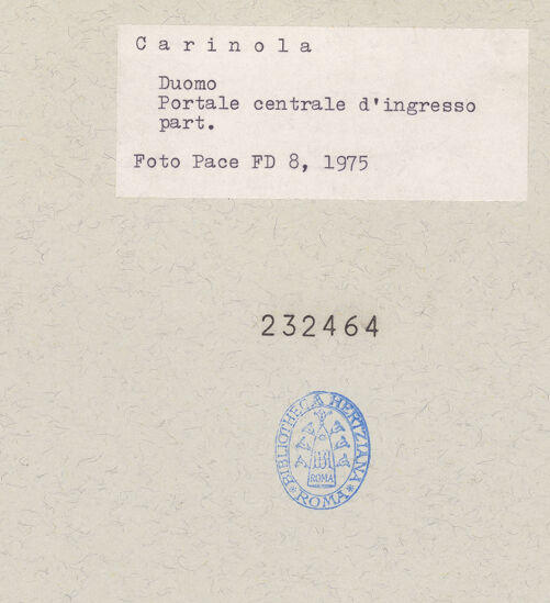 Rückseite von Pace, Valentino [https://www.deutsche-digitale-bibliothek.de/content/lizenzen/rv-ez/] Hauptportal - Detail, rechte Seite, bh232464_recto. Foto: Pace, Valentino.