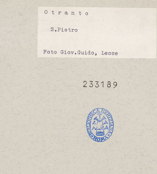 Rückseite von Guido, Giovanni, Lecce [https://www.deutsche-digitale-bibliothek.de/content/lizenzen/rv-ez/] San Pietro - Ansicht von Nordwesten, bh233189_recto. Foto: Guido, Giovanni.