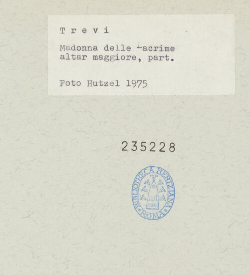 Rückseite von Getty Research Institute [https://www.deutsche-digitale-bibliothek.de/content/lizenzen/rv-ez/] Tabernakel in Tempietto–Form mit andorierenden Engeln des ehemaligen Hochaltars - Detail: linker Engel (Aufstellung im Chor der Kirche), bh235228_recto. Foto: Hutzel, Max.