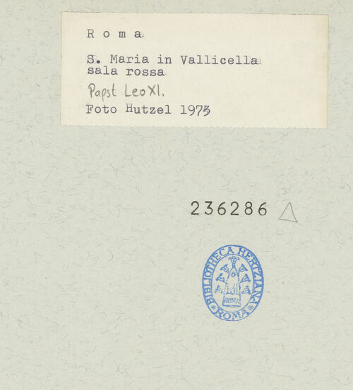 Rückseite von unbekannt [https://www.deutsche-digitale-bibliothek.de/content/lizenzen/rv-ez/] Zyklus von Porträts mit Päpsten, die dem Oratorium verbunden warenPapst Leo XI. - , bh236286_recto. Foto: Hutzel, Max.