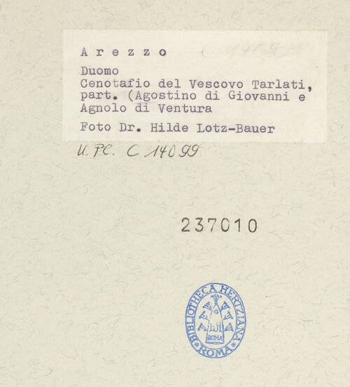 Rückseite von Bibliotheca Hertziana [https://www.deutsche-digitale-bibliothek.de/content/lizenzen/rv-fz/] Grabmal des Bischofs Guido Tarlati (gest. 1327)Allegorische Darstellungen der Gemeinde und Szenen aus dem Leben des Bischof Guido TarlatiGuido Tarlati krönt Kaiser Ludwig IV, der Bayer (La coronazione) - Gesamtansicht, bh237010_recto. Foto: Lotz-Bauer, Hilde.