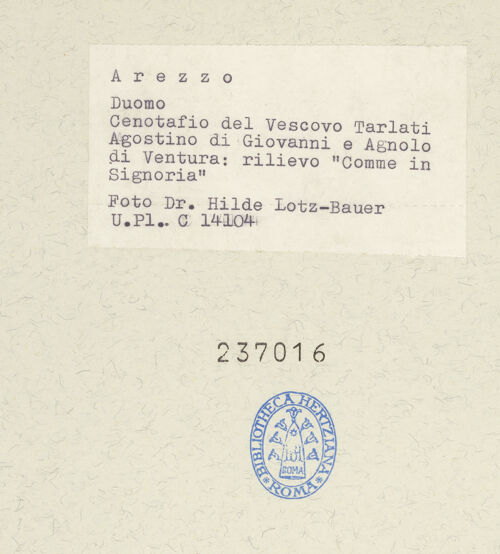 Rückseite von Bibliotheca Hertziana [https://www.deutsche-digitale-bibliothek.de/content/lizenzen/rv-fz/] Grabmal des Bischofs Guido Tarlati (gest. 1327)Allegorische Darstellungen der Gemeinde und Szenen aus dem Leben des Bischof Guido TarlatiDie Gemeinde regiert (Comune in signoria) - Gesamtansicht, bh237016_recto. Foto: Lotz-Bauer, Hilde.