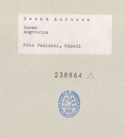 Rückseite von Pedicini, Luciano [https://www.deutsche-digitale-bibliothek.de/content/lizenzen/rv-ez/] Frontalansicht, bh238864_recto. Foto: Pedicini, Luciano.