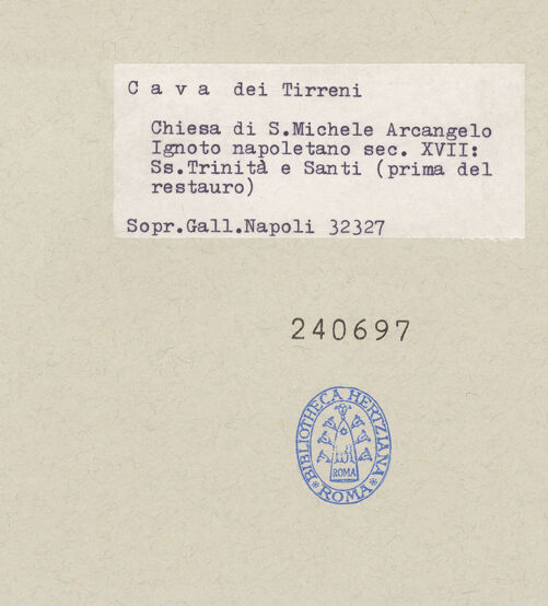 Rückseite von Sopr. BAS NA [https://www.deutsche-digitale-bibliothek.de/content/lizenzen/rv-fz/] Dreifaltigkeit mit Maria Mediatrix und Heiliger - Gesamtansicht vor der Restaurierung, bh240697_recto. Foto.